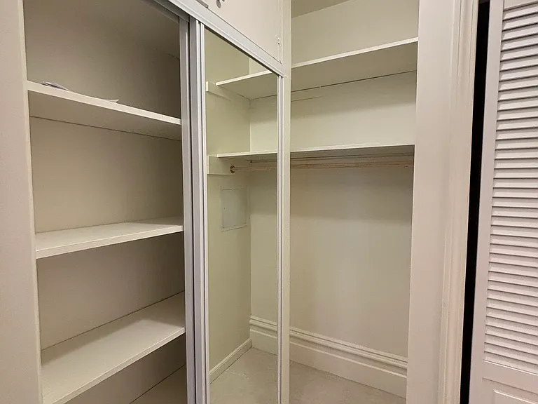 2914 California St #1 — Photo 15