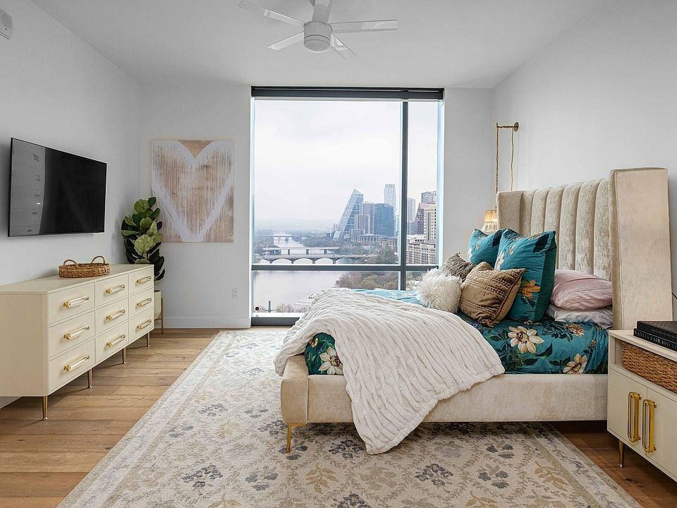 1st image of 70 Rainey St #1706B