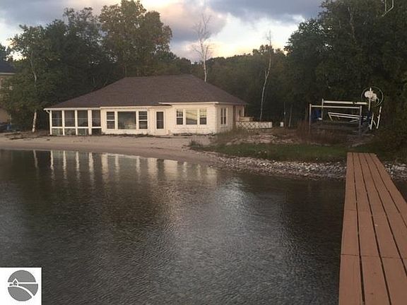 3rd image of 3825 Pilgrim Hwy