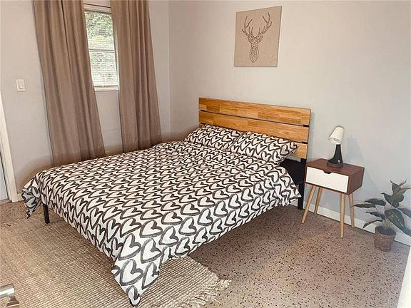 5th image of 316 SW 15th St APT 1-4
