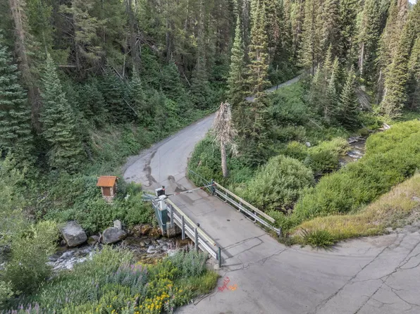 9281 E Fox Haven Ln, Salt Lake City, UT 84121