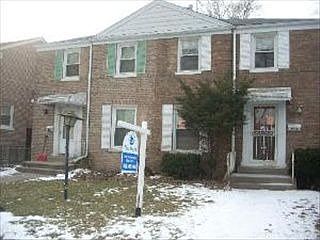 2nd image of 416 Geneva Ave