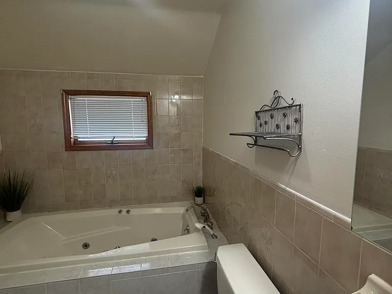 165 Martin Ave — Photo 3
