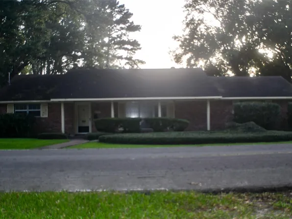1206 Terrace Dr, Alvin, TX 77511