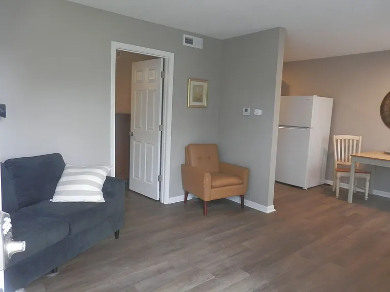 213 N Ann St — Photo 1
