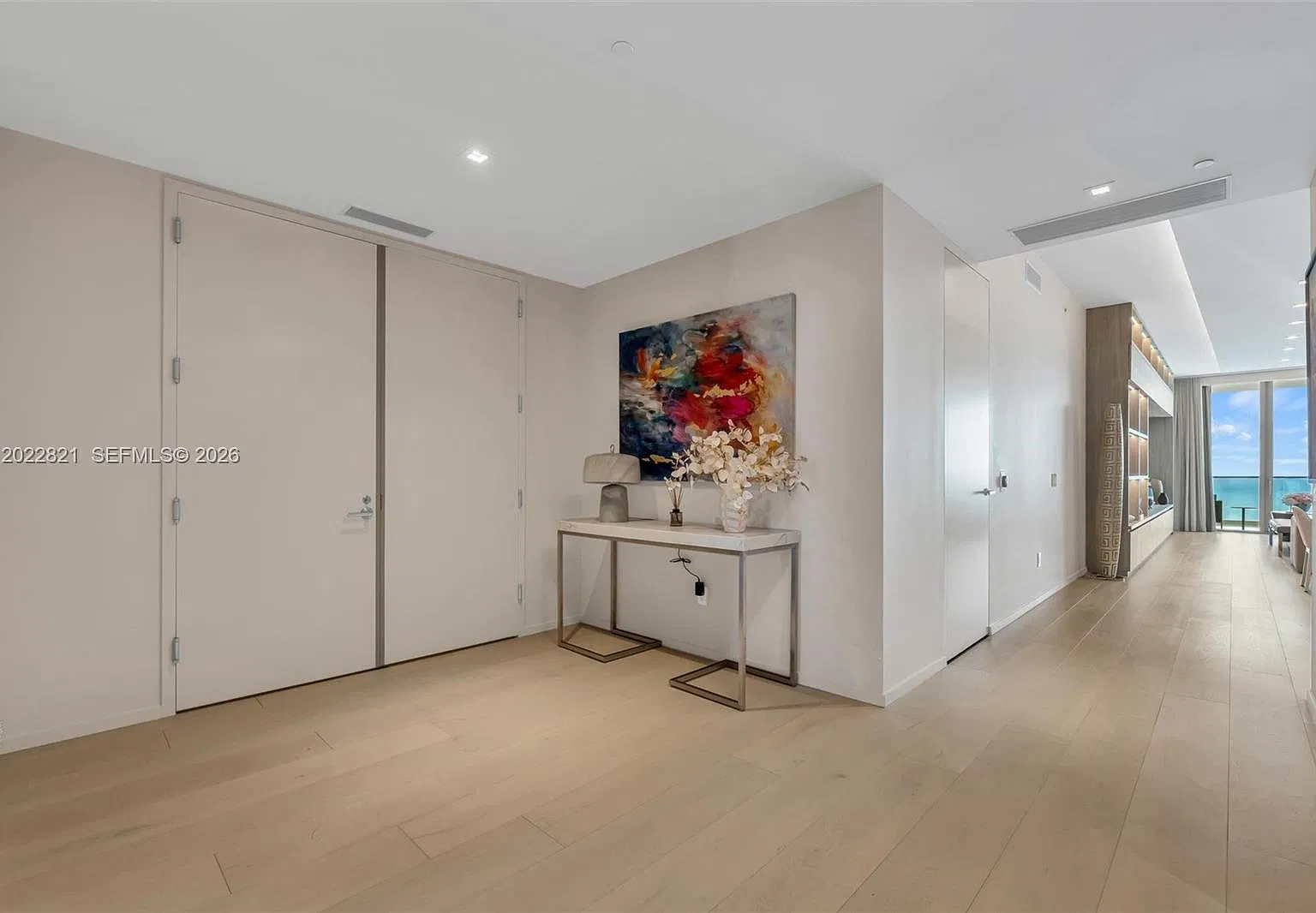 18975 Collins Condo — Photo 4