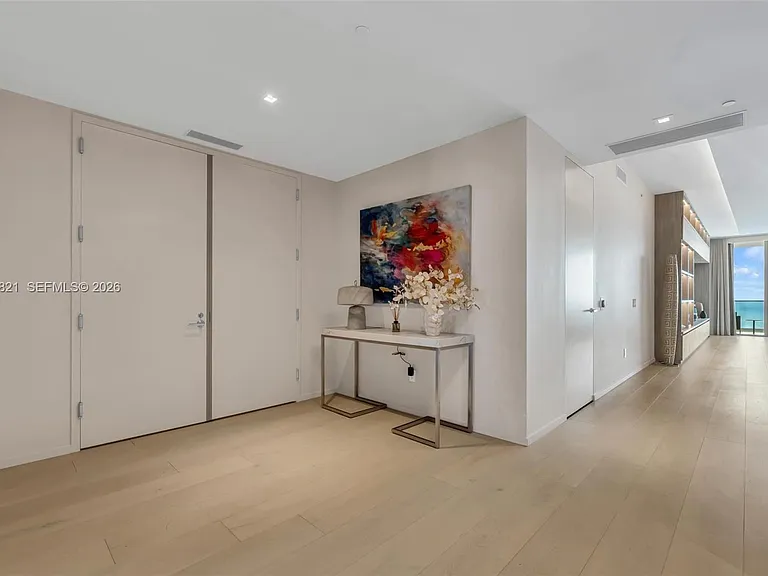 18975 Collins Ave #2802 — Photo 4
