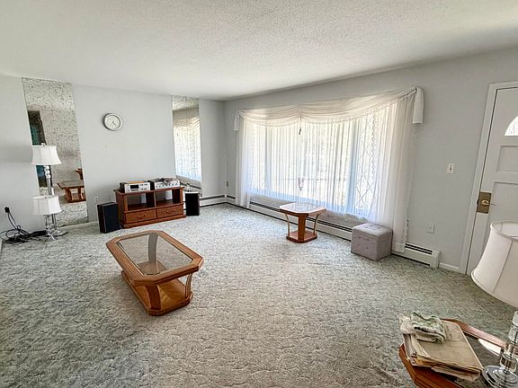 2nd image of 3661 E Sternberg Rd
