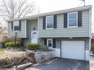1690 Red Bird Rd, Madison, OH 44057