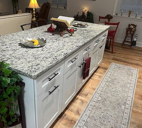 4th image of 501 W Cypress St #1A