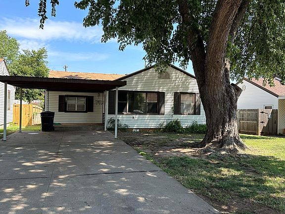 4th image of 4761 SE 23rd St