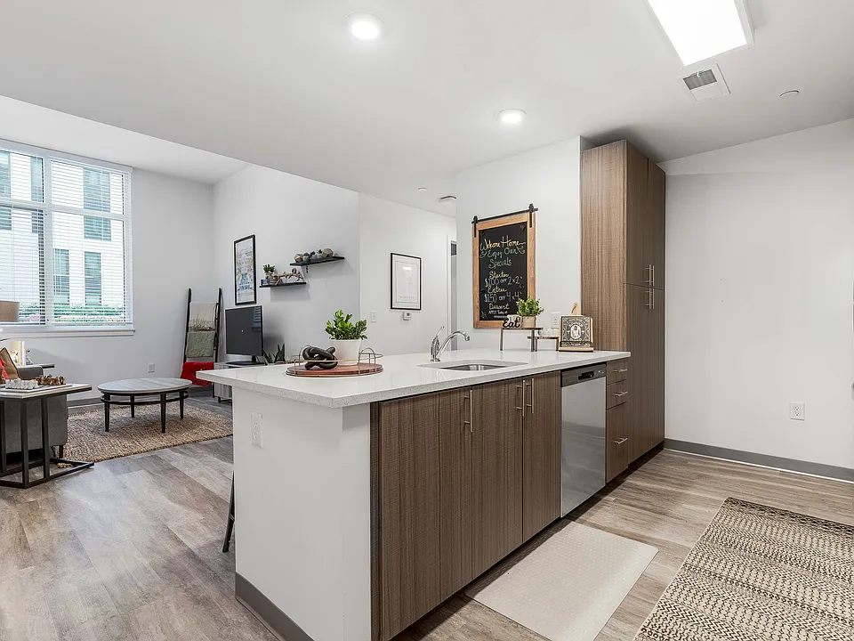 Union on Knox - Student Housing