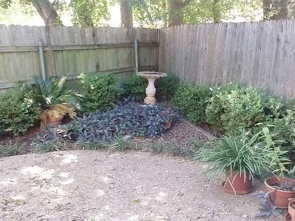 4th image of 3803 Mia Tia Cir APT B