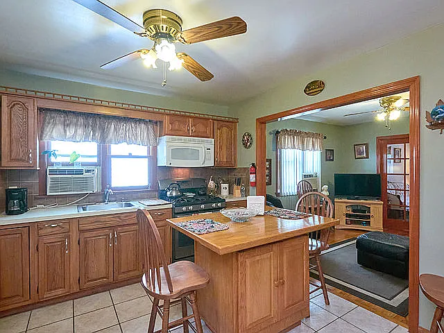 71 Oak St #71 — Photo 2