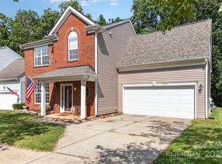 7900 Rolling Meadows Ln, Huntersville, NC 28078