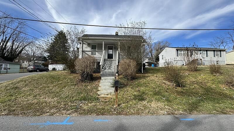 1st image of 2302 Dunkirk Ave NE