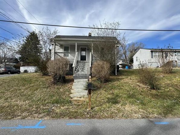 2302 Dunkirk Ave NE