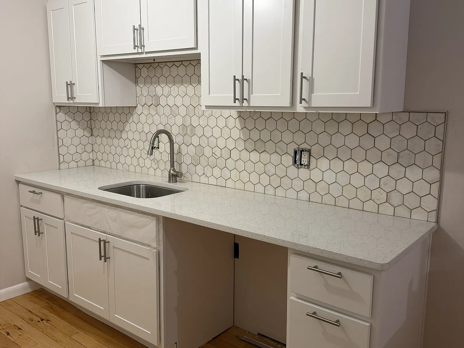 2 bed, 950 sqft, $1,700 — Photo 4