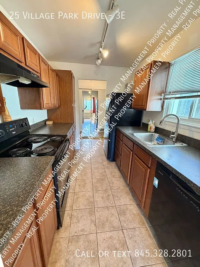 Charming 1-Bedroom Condo in Convenient Fishkill Location — Photo 4