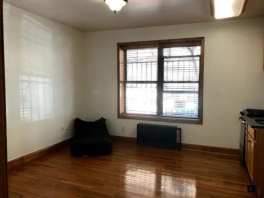 Rented by R New York | media 18