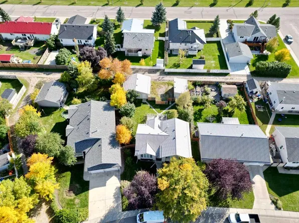 2513 N 26th St, Nanton, AB T0L 1R0