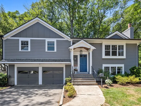 109 Linden St, Needham, MA 02492