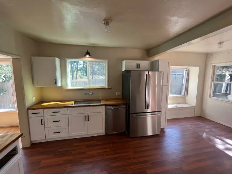 567 Hathway Ave — Photo 5