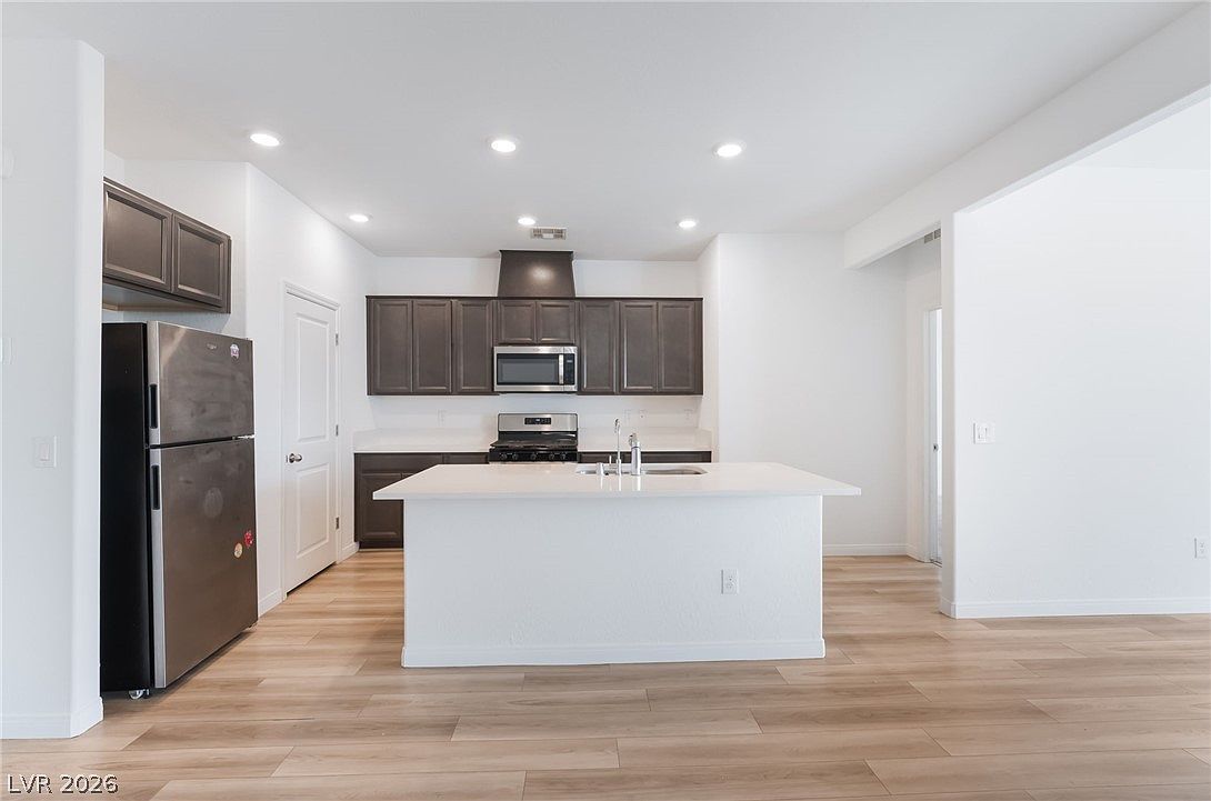 6806 Feather Hill St — photo 4