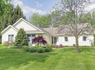 4588 Jack Pine Dr, Holland, MI