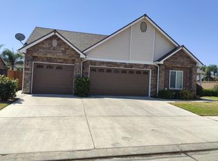 494 W Lester Ave, Clovis, CA