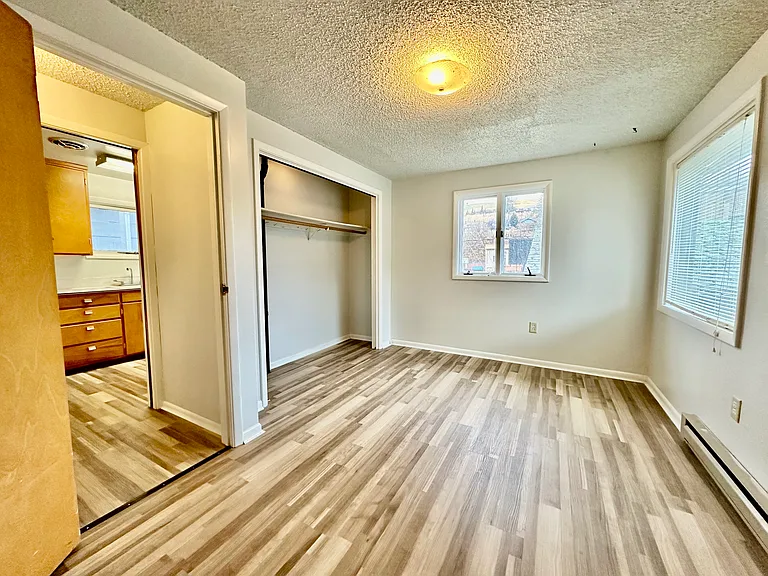 204 S Mill St — Photo 14