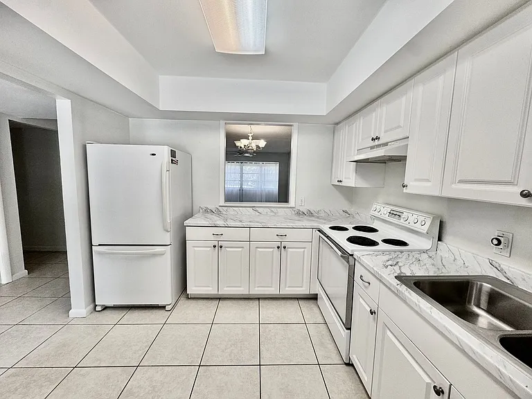 600 Royal Palm Blvd #9A — Photo 8