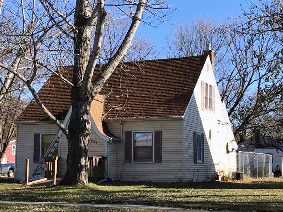 2nd image of 1453 6th Ave N