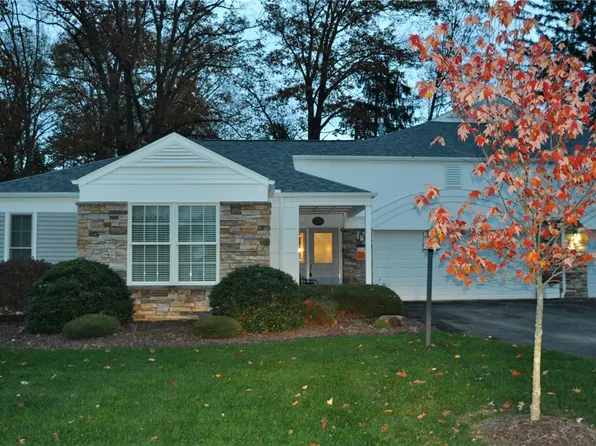 105 Kilowen Sq #105, Greensburg, PA 15601