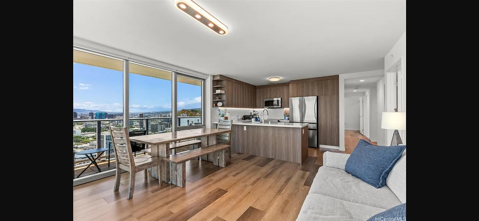 3 bed, 1147 sqft, $6,300 — Photo 3