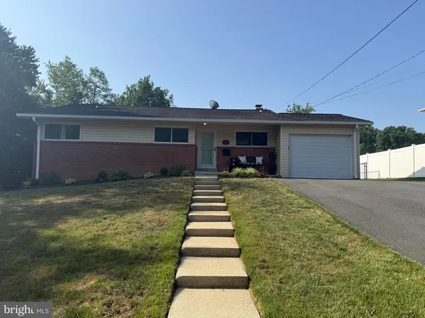 4115 Duvawn St, Alexandria, VA 22310