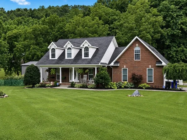 454 Campbell Hollow Rd, Bethpage, TN 37022