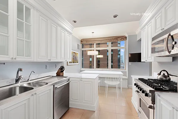 Rented by Corcoran | media 26