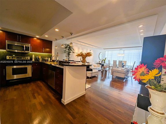 4th image of 5600 Collins Ave APT 9E