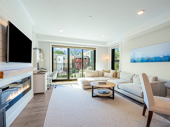 2nd image of 765 E 3rd St #201