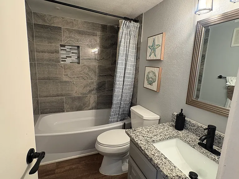 3845 Evergreen St — Photo 9