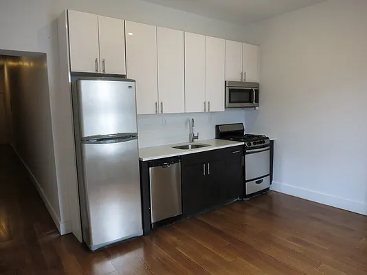 Rented by Bohemia Realty Group | media 9