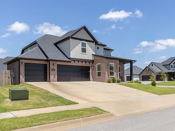 2nd image of 5204 SW Nandina Ln