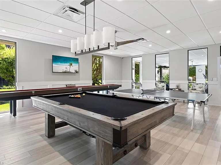 555 Park Shore Dr #B-513 — Photo 4