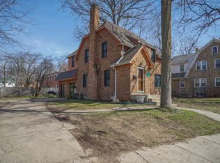 519 E Sycamore Ln, East Lansing, MI 48823