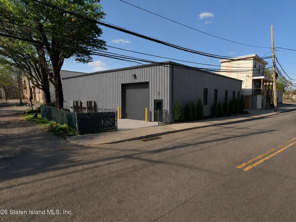 2366 Arthur Kill Rd, Staten Island, NY 10309
