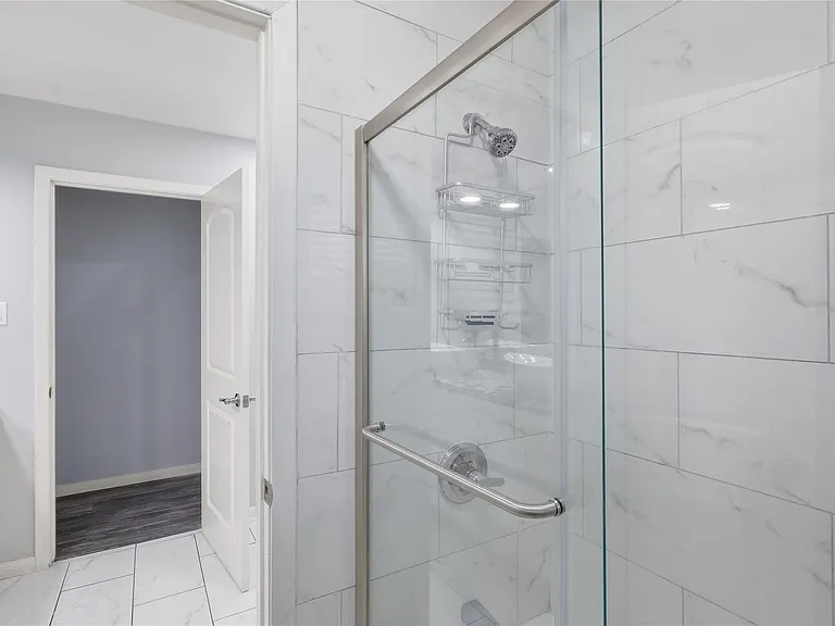 5347 Rutherglenn Dr — Photo 18
