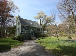 28 Carlisle Rd, Acton, MA 01720