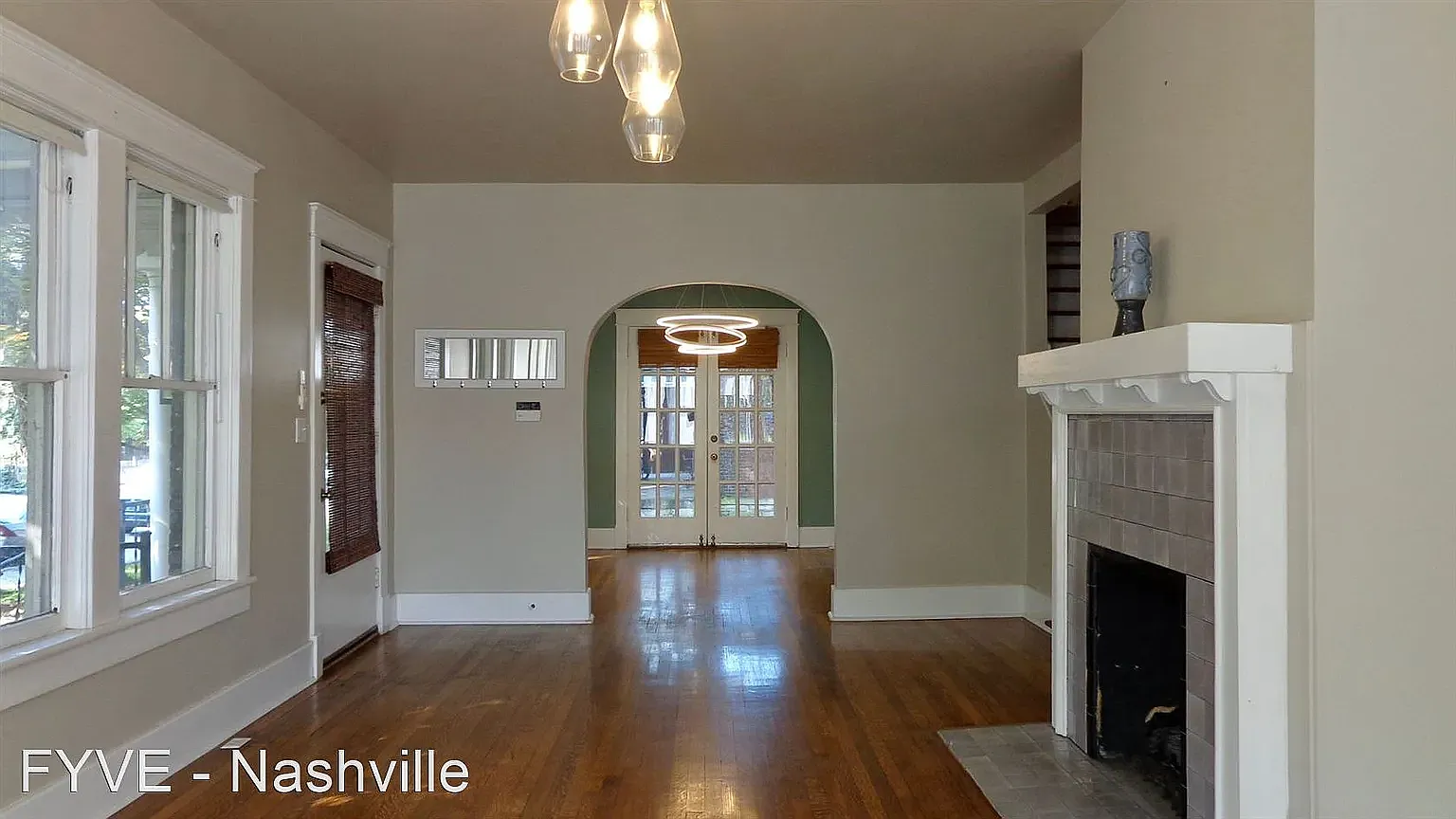 3 bed, 1986 sqft, $3,500 — Photo 2