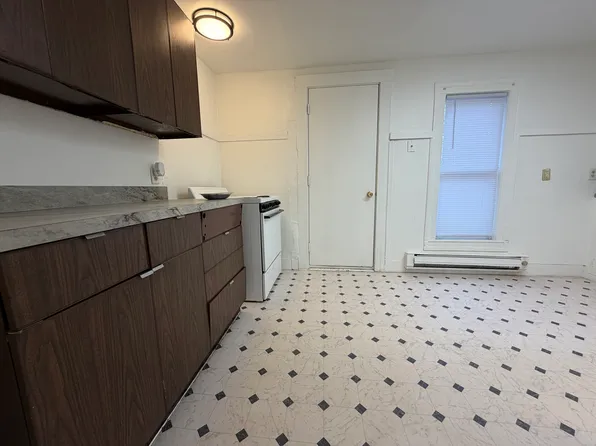 401 N Porter St APT 2, Saginaw, MI 48602